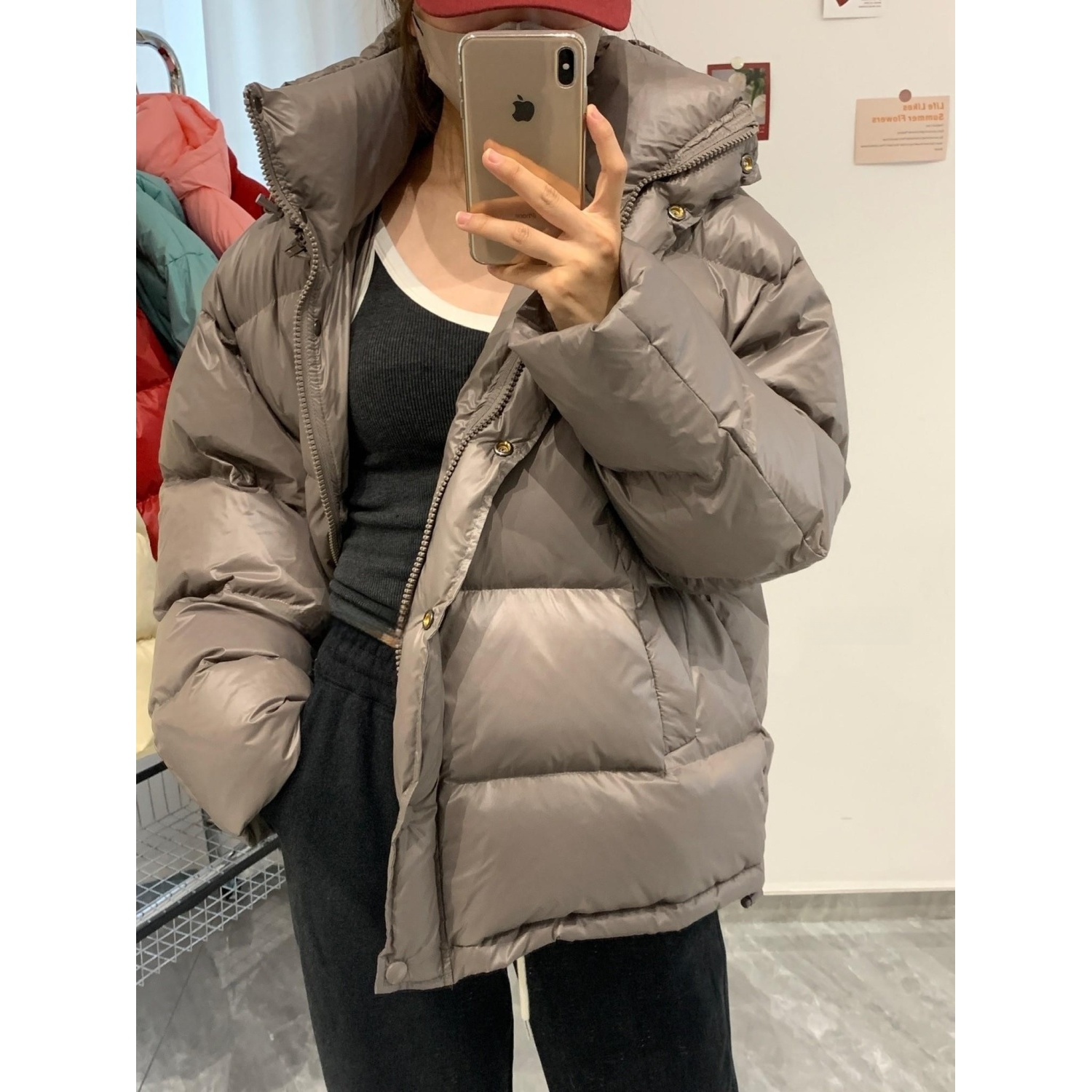 波司澄新款羽绒服女加厚短款面包服冬季爆款小个子外套连帽白鸭绒