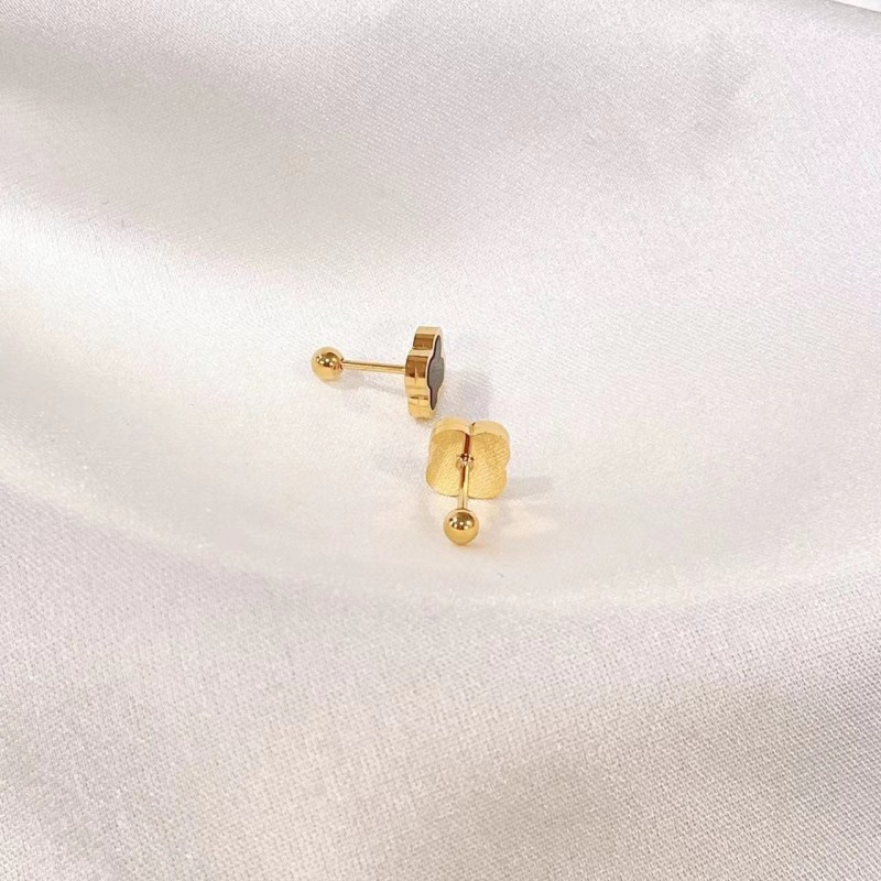 钛钢耳饰 D060  时尚百搭气质高级感简约个性经典耳环