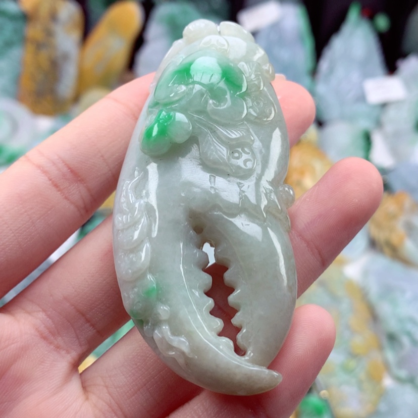 【闪购商品】翡翠吊坠(不含链)未镶嵌