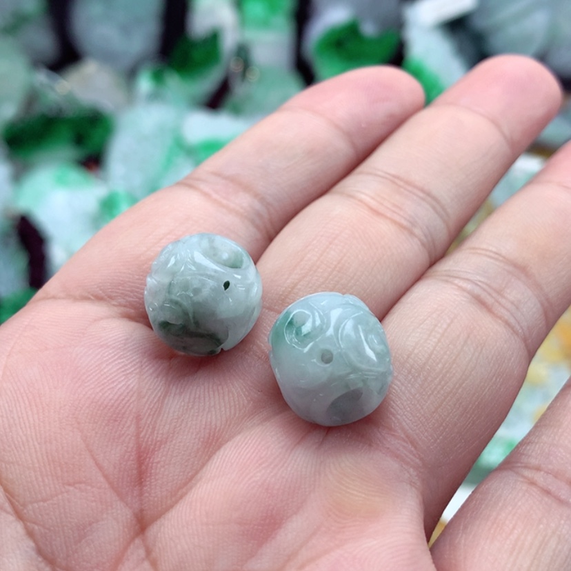 【闪购商品】翡翠颈饰未镶嵌醒*