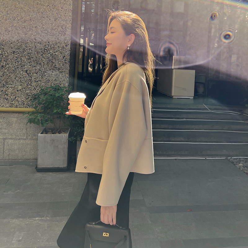 琳媚新款短款优雅休闲百搭羊绒外套短款大衣