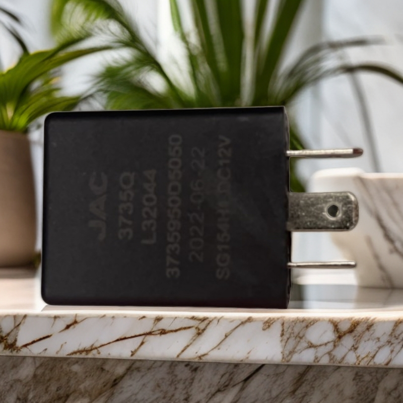 江淮汽车/电子闪光器/12V骏铃V.6/V5/V3闪光继电器D5050