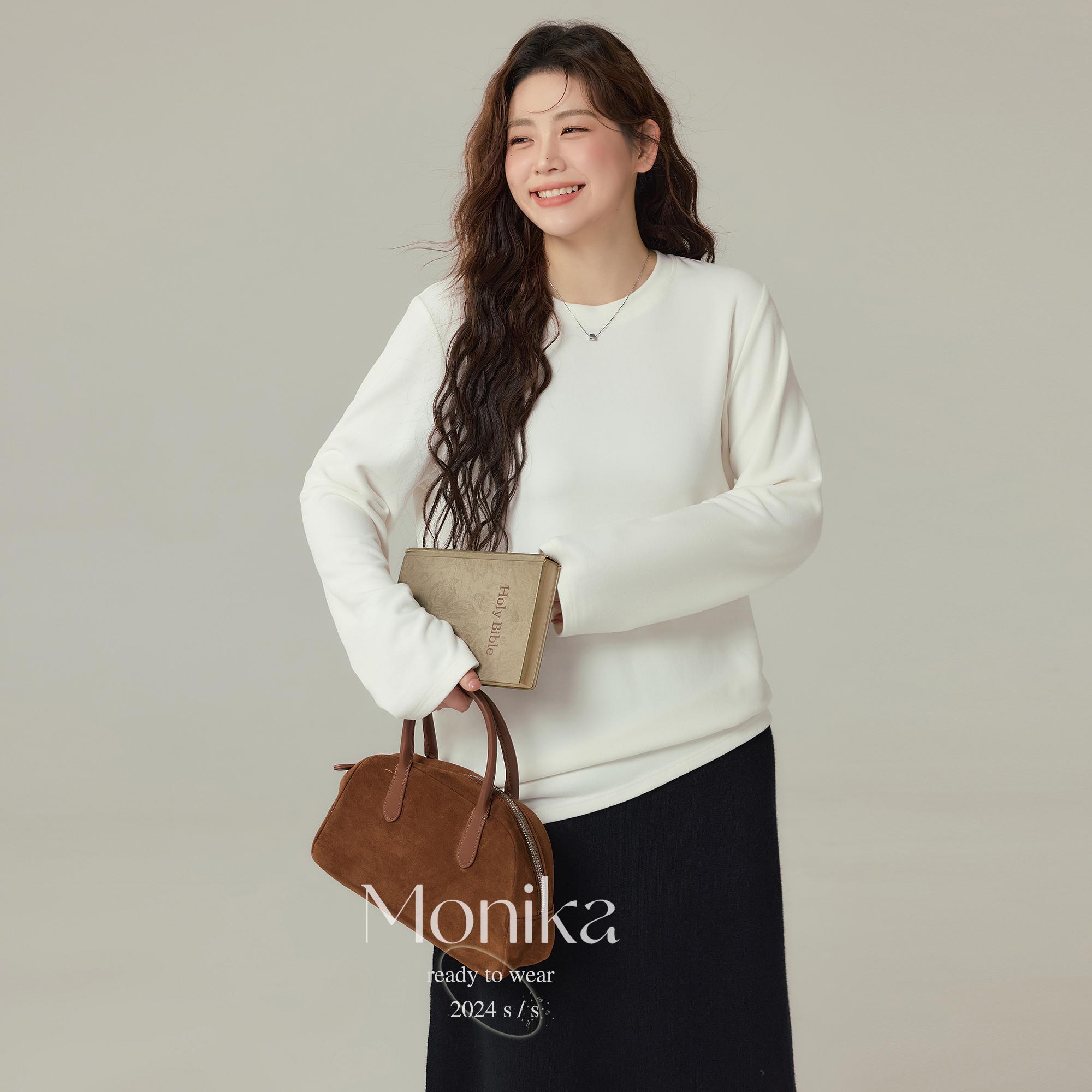 大码女装胖mm冬季新款圆领白色长袖T恤女宽松显瘦打底衫4840