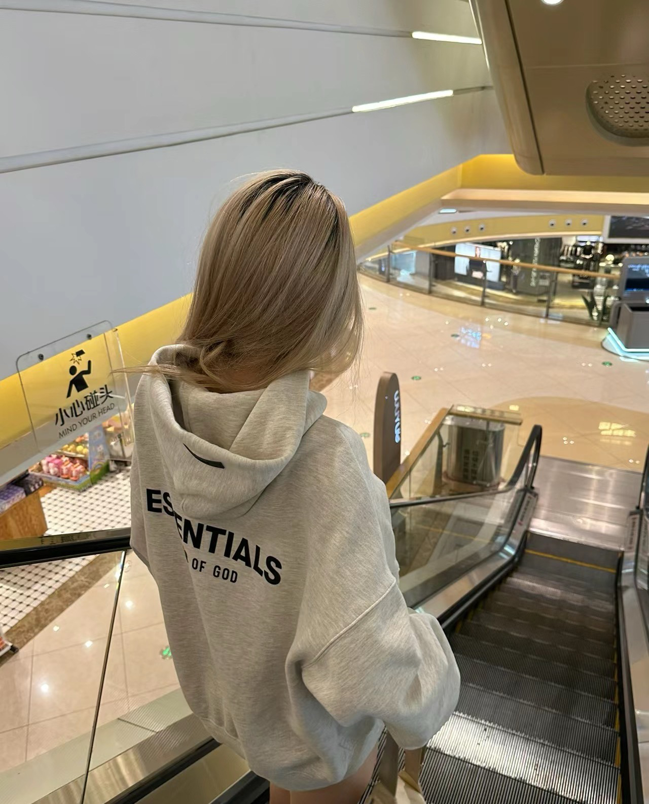 拍一发二 顺丰包邮 22款第八季连帽前后植绒帽衫卫衣时尚百搭潮流