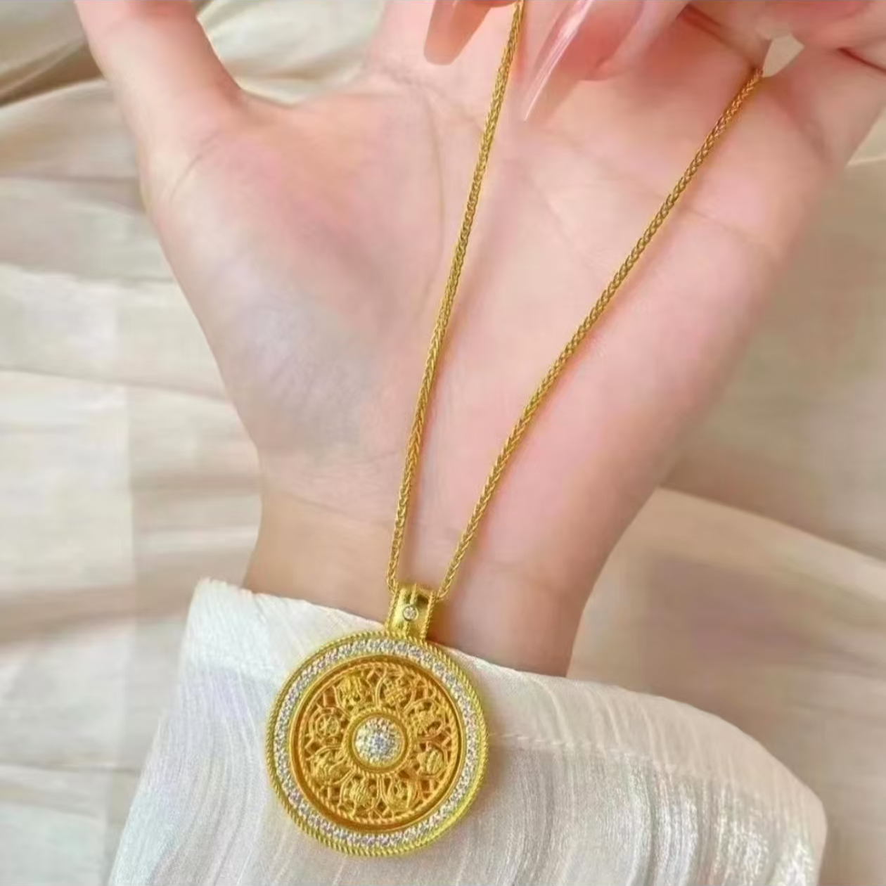 钛钢项链  韦雪同款 可旋转八宝罗盘项链