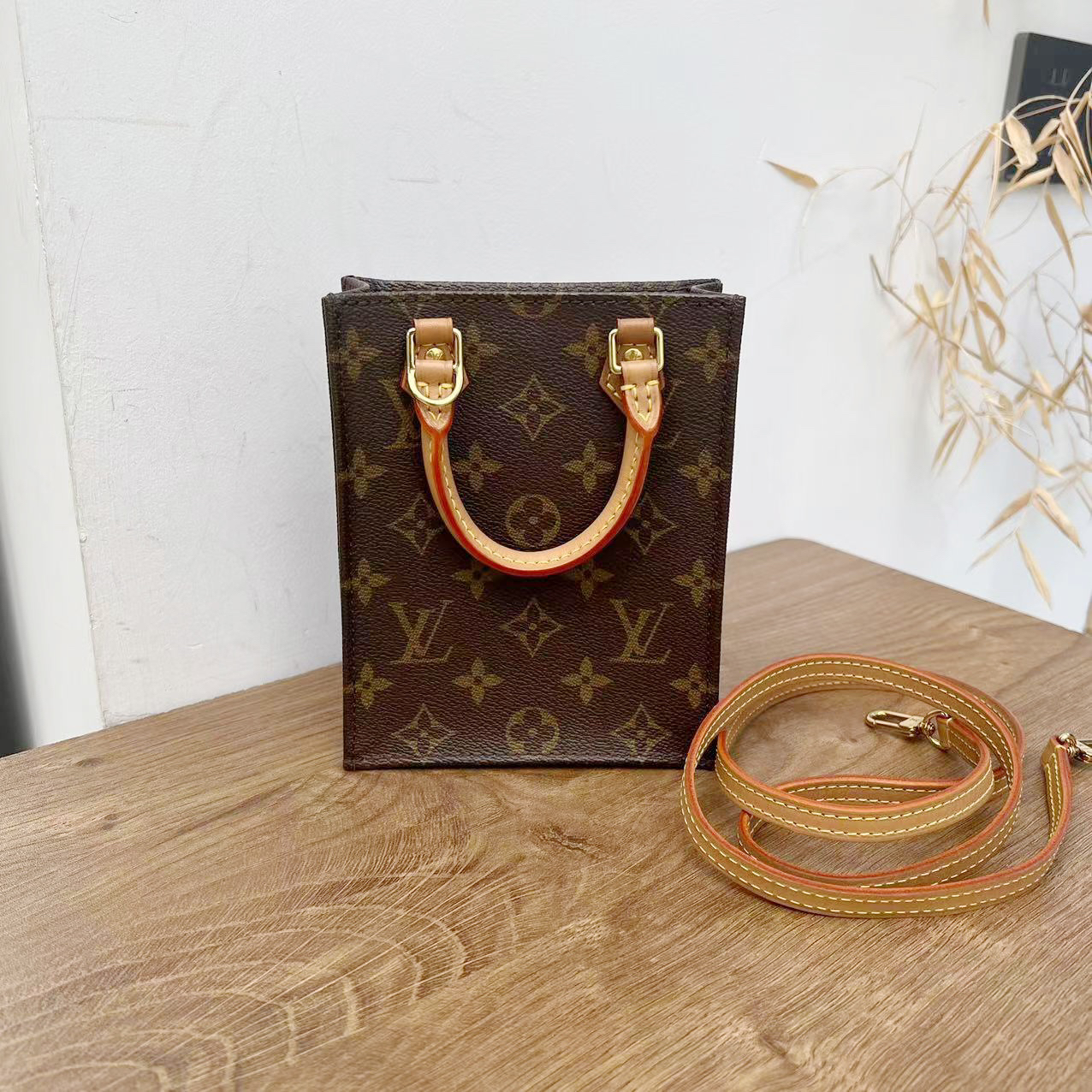99新 LV 【文子姐专属】/D2630/ Petit Sac Plat 琴谱单肩斜挎