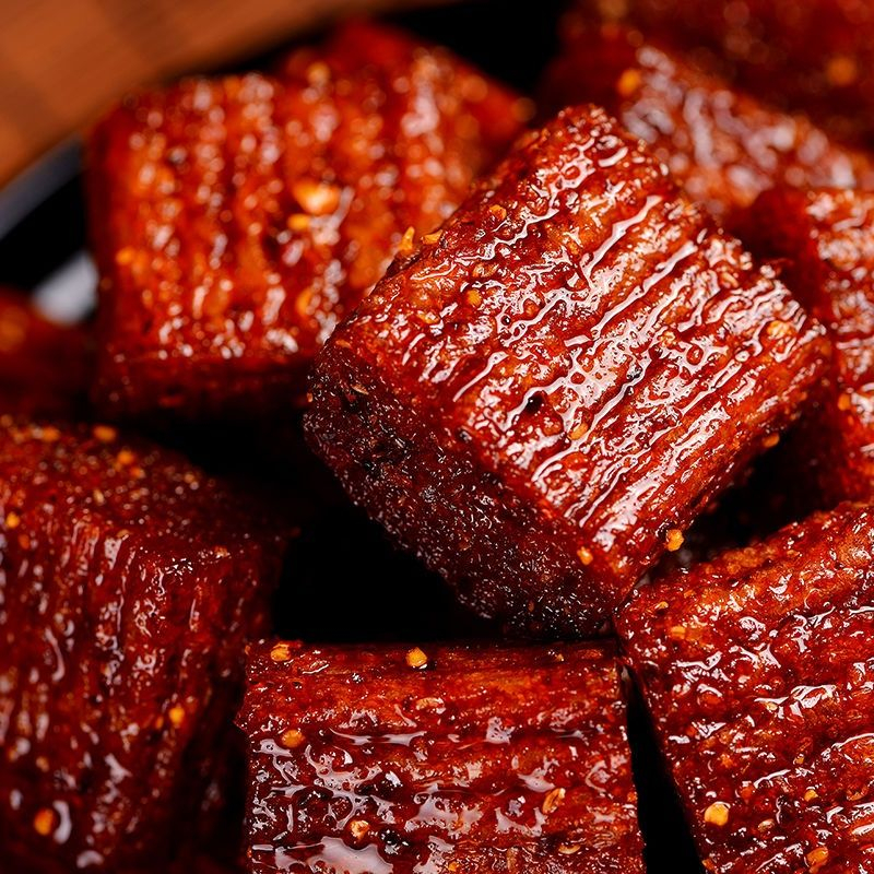宇仔大刀肉辣条8090后儿时怀旧素零食面筋麻辣小吃网红辣条亲嘴烧