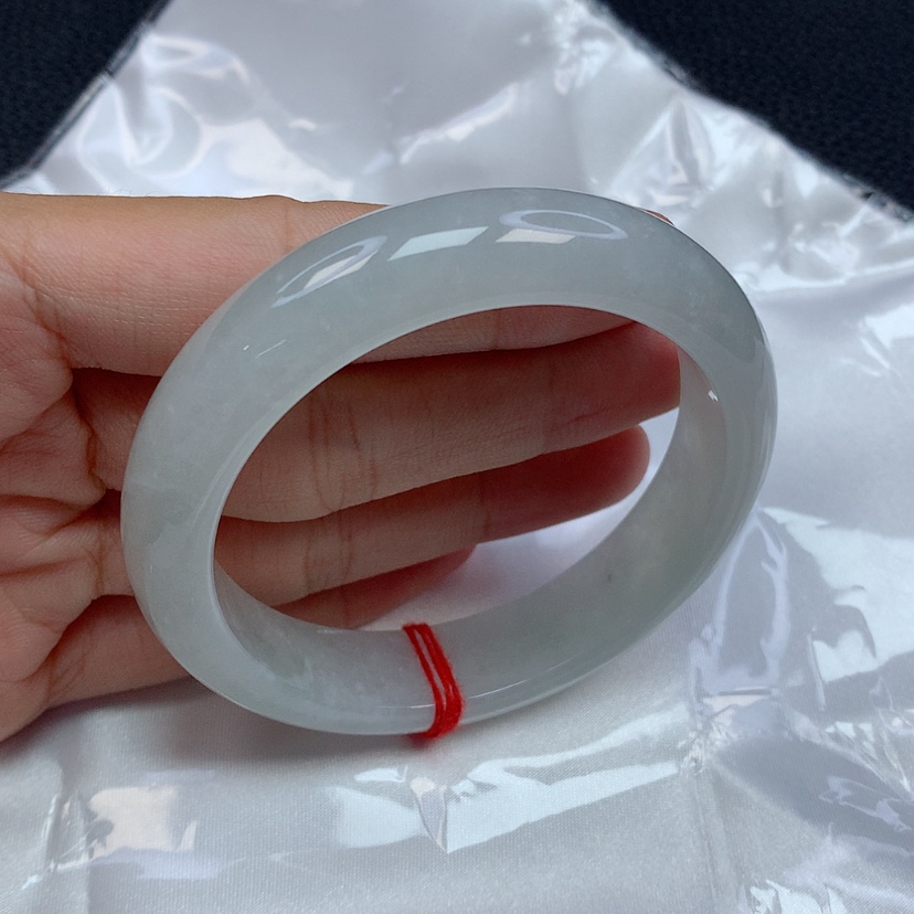 【闪购商品】翡翠手镯未镶嵌s****e