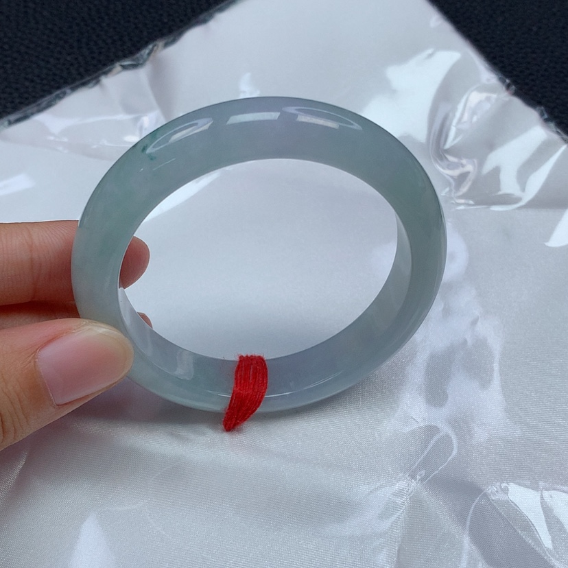 【闪购商品】翡翠手镯未镶嵌聂