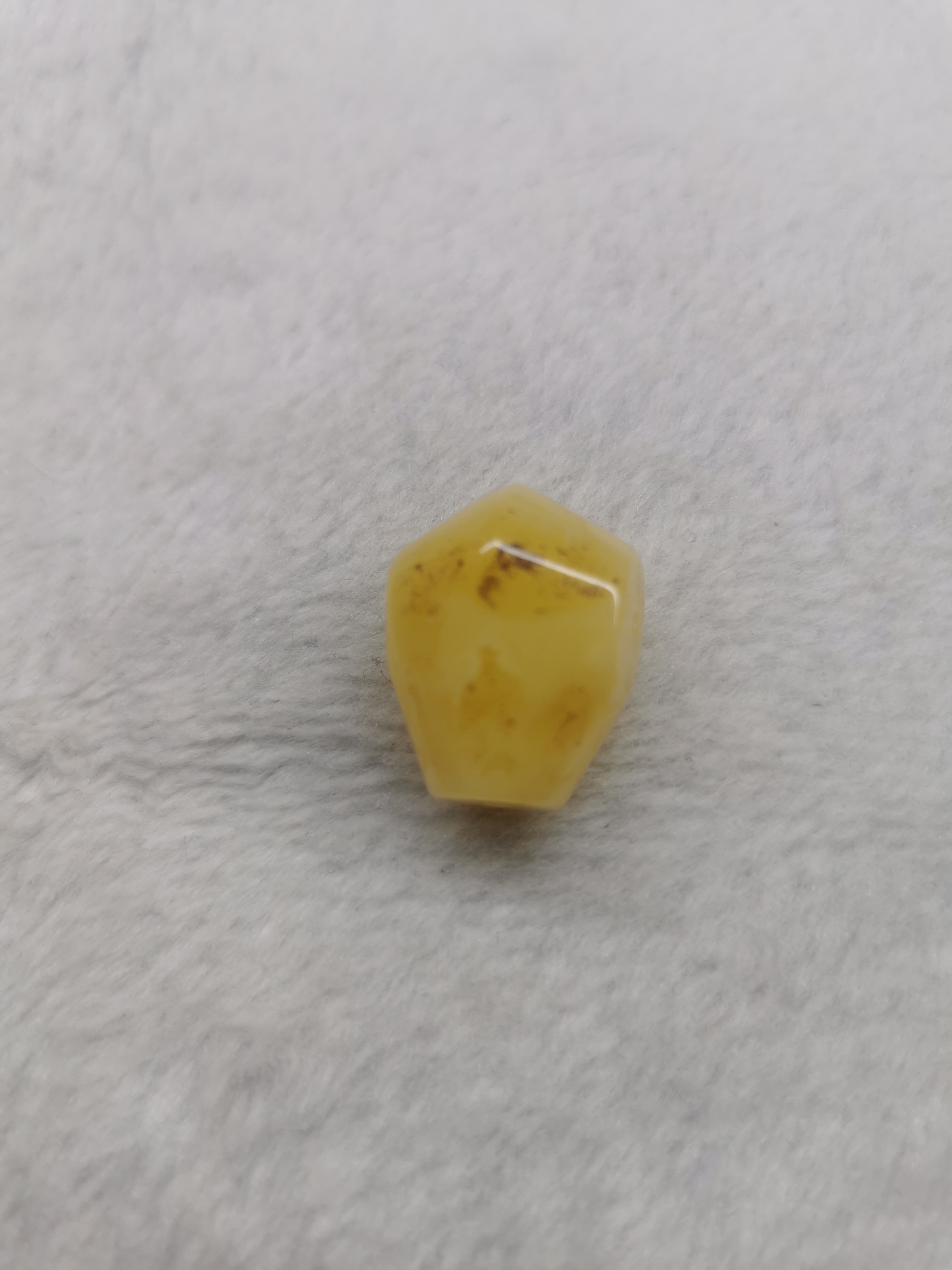 原矿琥珀蜜蜡微瑕三通