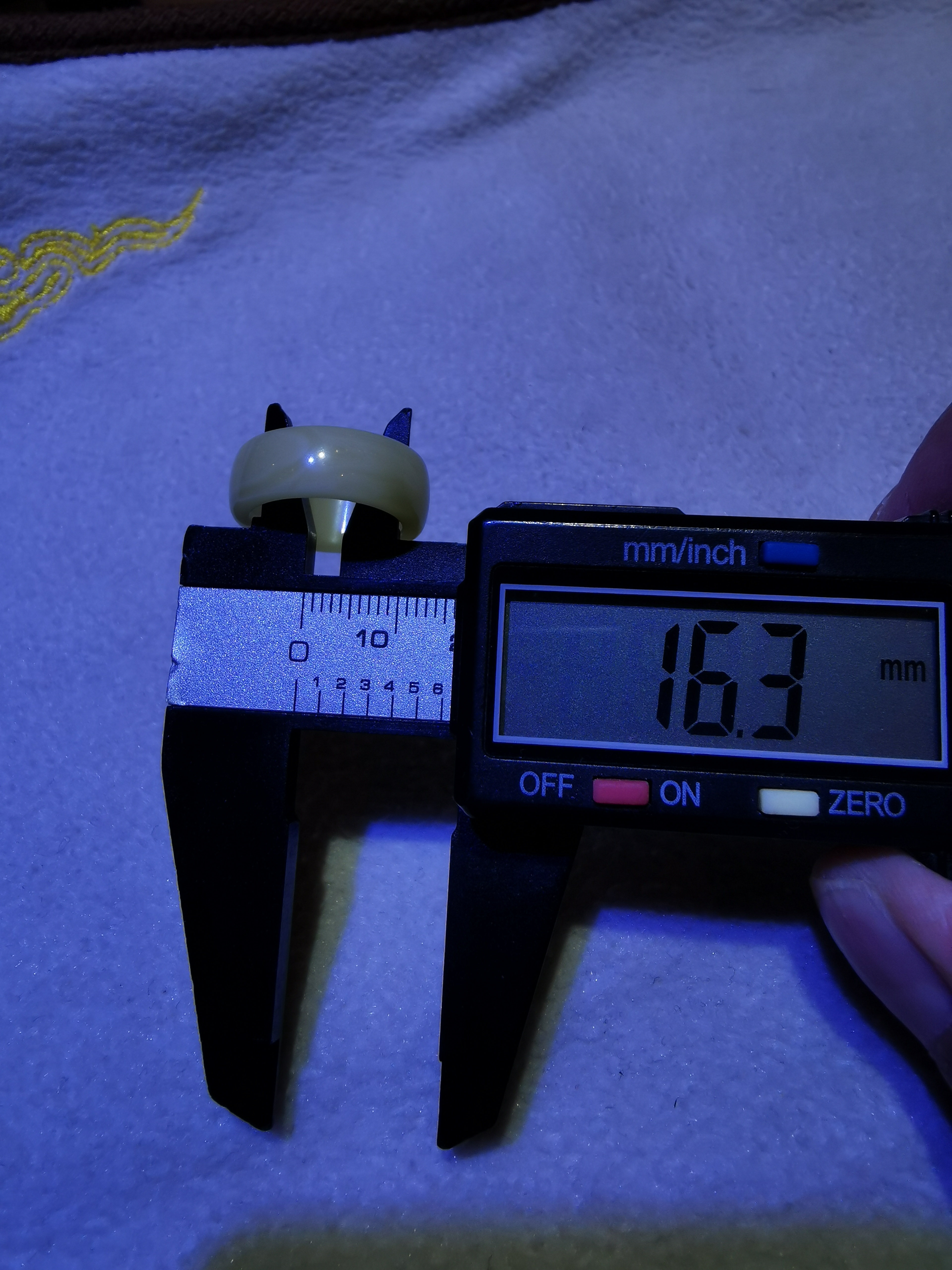 原矿琥珀蜜蜡跑环