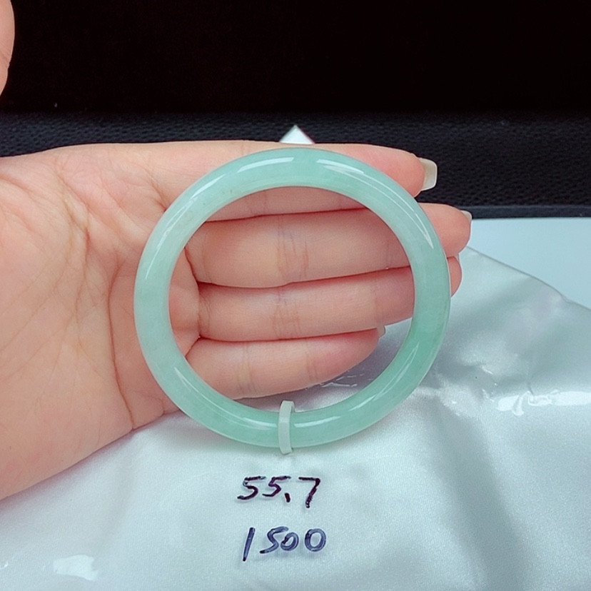 【闪购商品】翡翠手镯未镶嵌