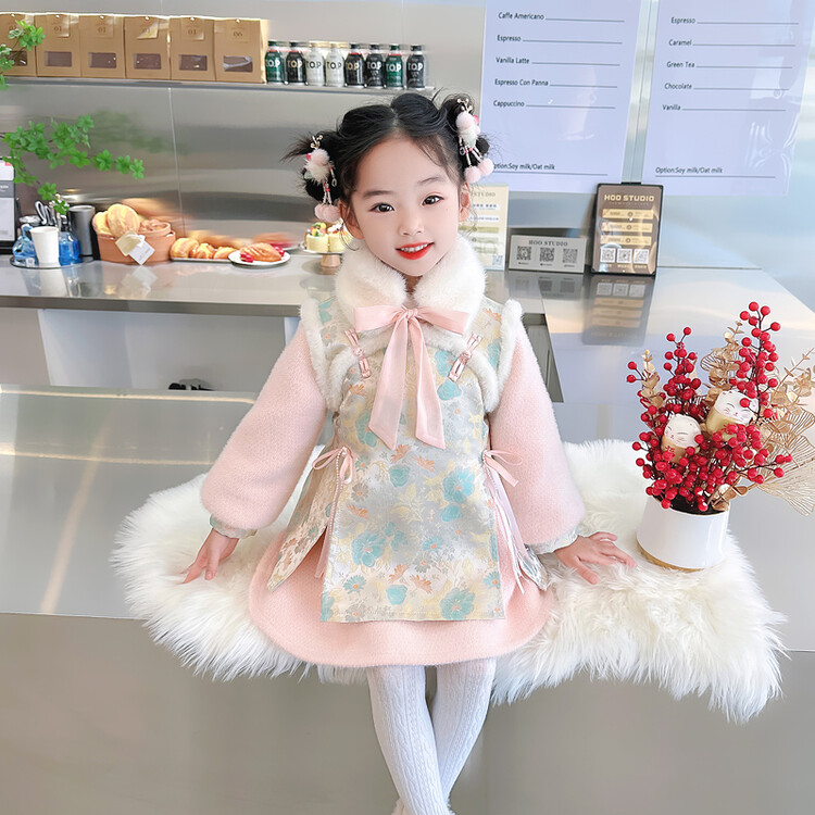 《云水琉璃》女童旗袍2023新款冬装小女孩儿童冬季汉服拜年服