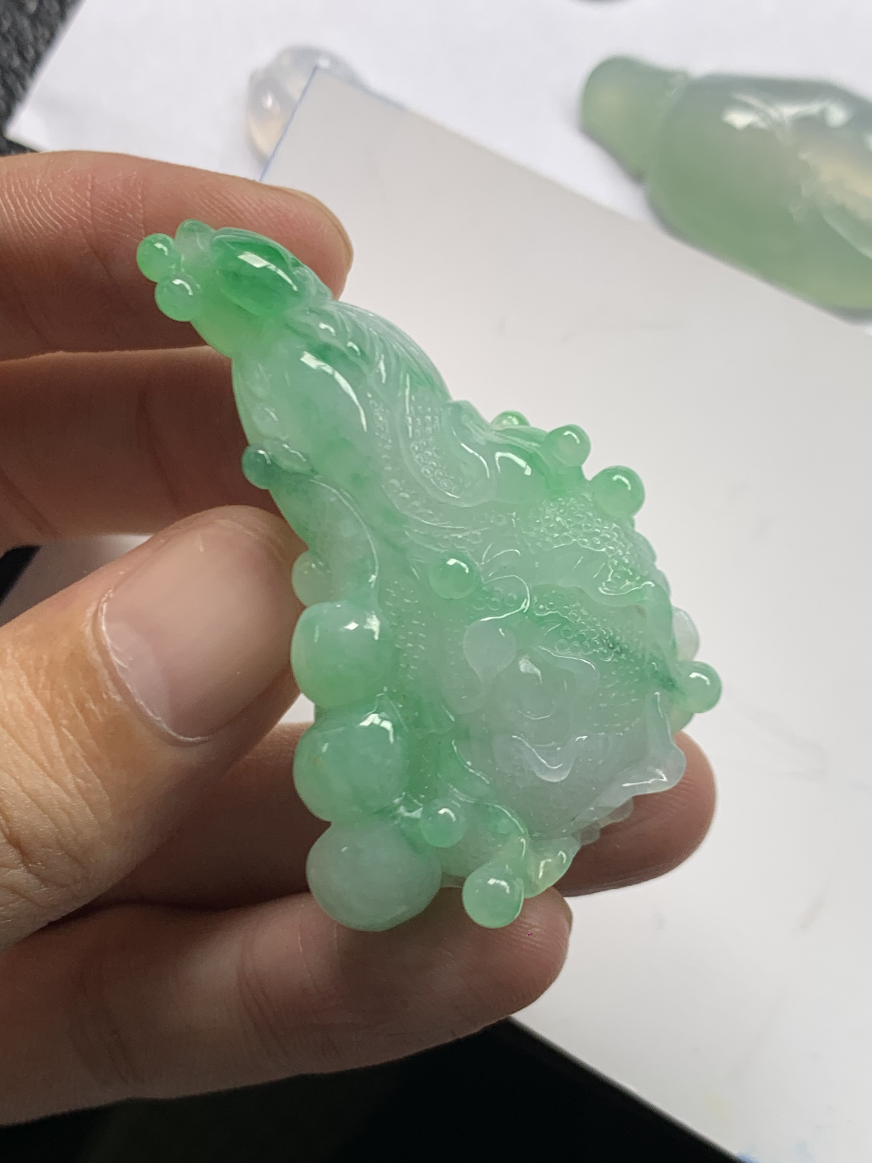 天然缅料a货翡翠辣色白菜  48.8×29.3×12.9mm