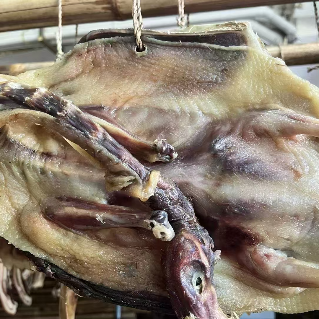 粤北连州自然风干特产腊味腊鸭一只