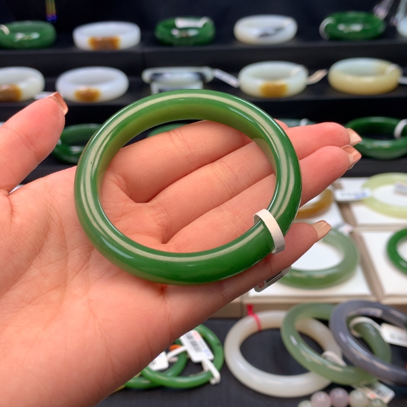 【闪购商品】和田玉手镯未镶嵌?***马