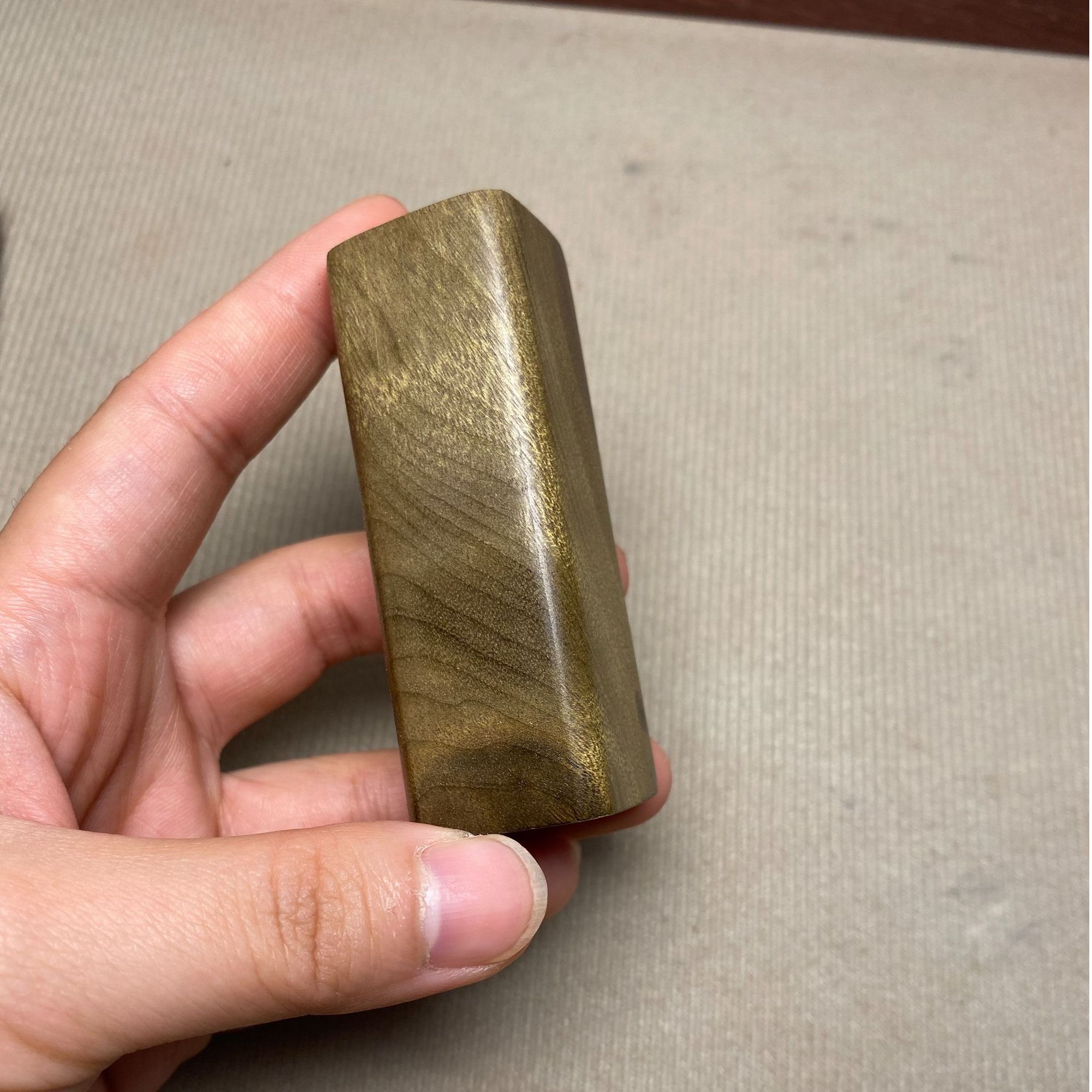金丝楠木小叶桢楠阴沉木手把件体验款随机发货
