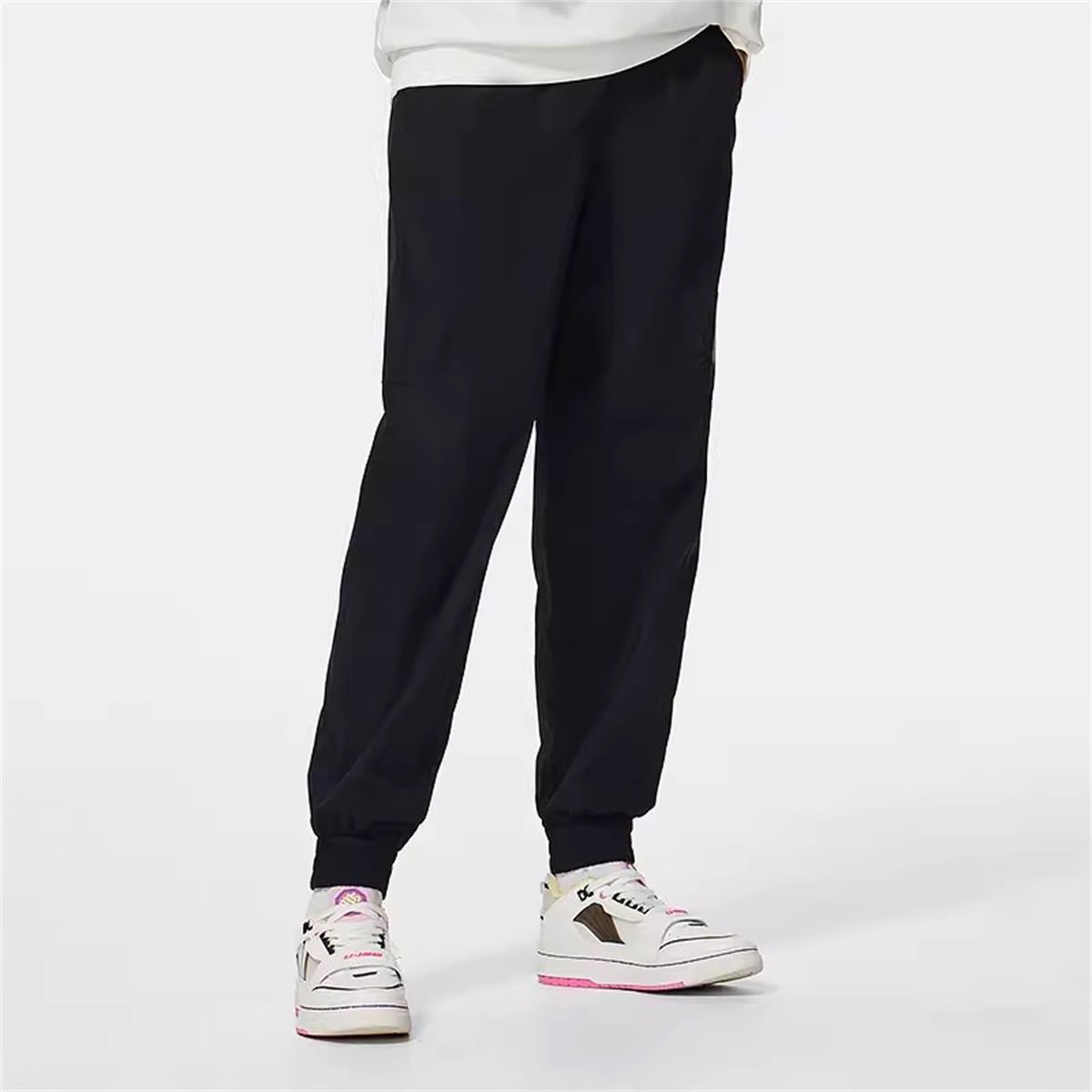 (直播）李宁春季梭织运动裤时尚舒适宽松运动休闲裤女款AKXS414