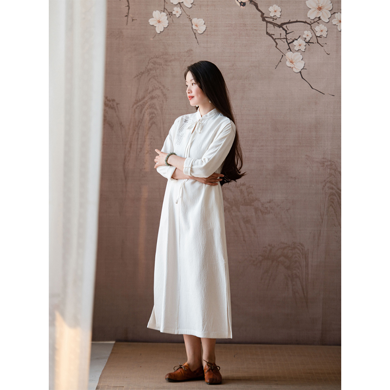 蘭襟【素时花笺】绣花宽松直筒长袍连衣裙春气质百搭女装连衣裙国风