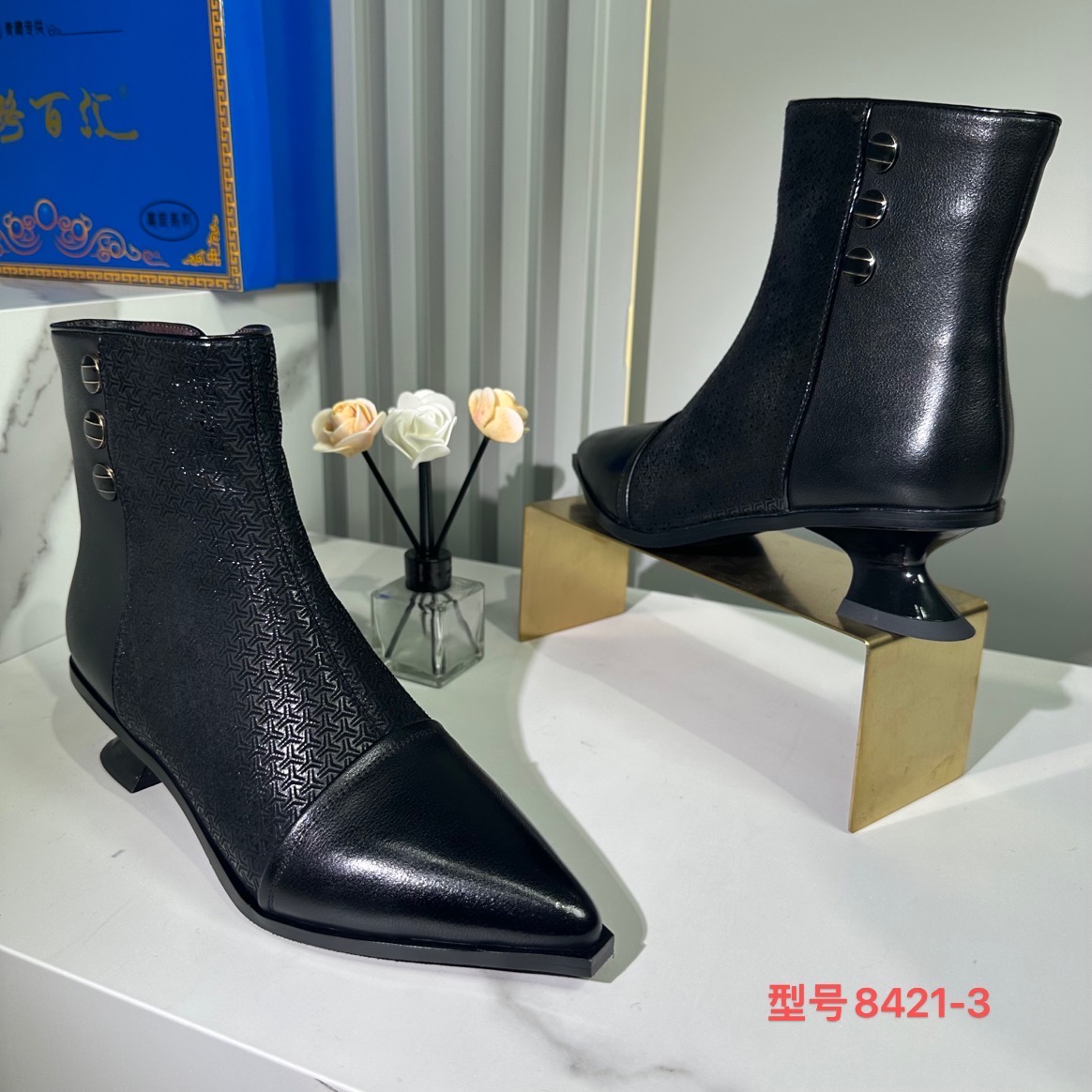 8421-3女式牛皮小短靴女靴粗跟磨砂搭配藏装青海西藏玉树包邮