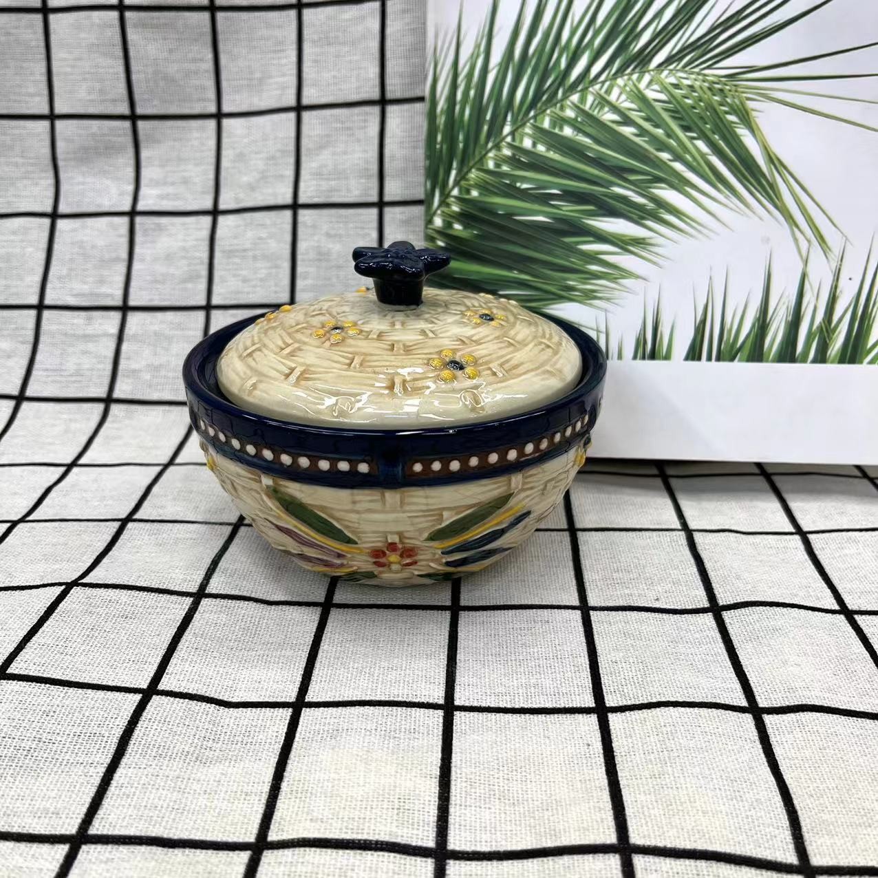 【精选】竹编手雕五彩盖碗