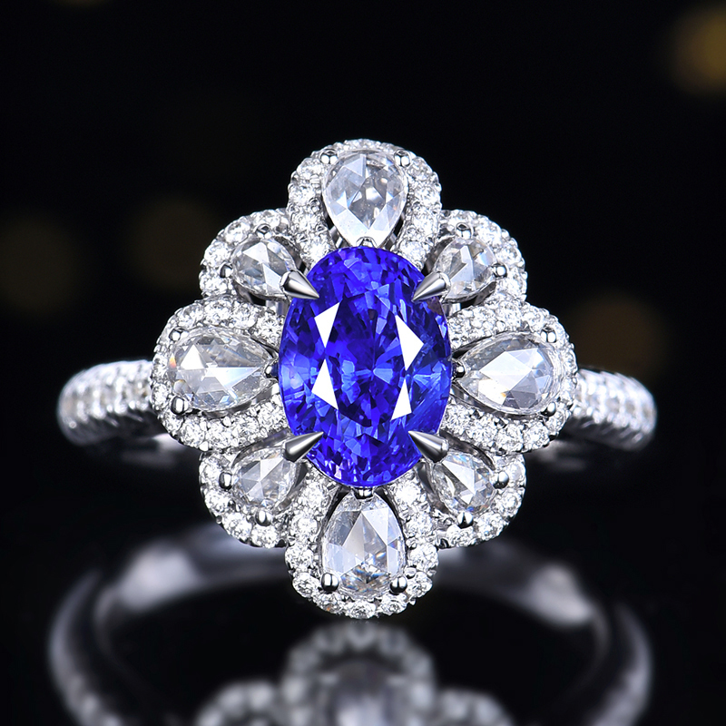 2.06克拉18K金天然无烧蓝宝石戒指/吊坠(两用款)镶钻94颗附GUILD