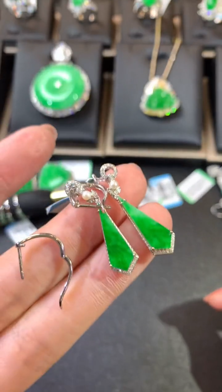 【闪购商品】翡翠耳饰18K金镶嵌80-