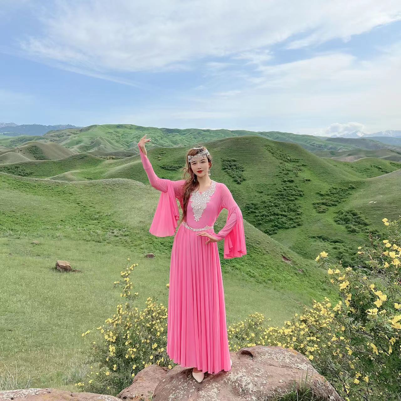 Q-01 民族风/纯色/多色/贴钻/新疆舞蹈跳舞连衣裙/高密度网纱面料