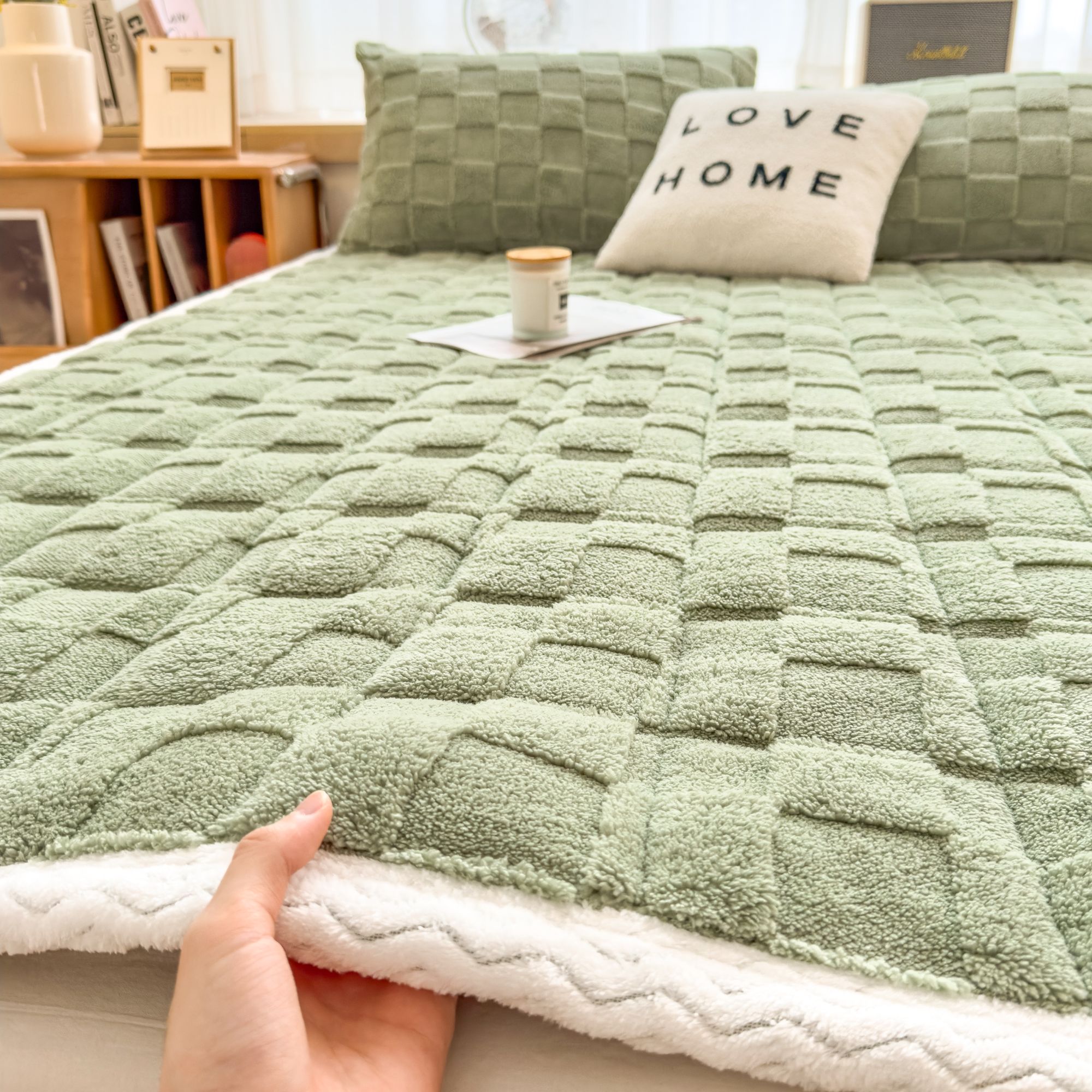 立体提花塔芙绒床垫软垫加绒加厚家用床护垫学生宿舍单人床褥垫子