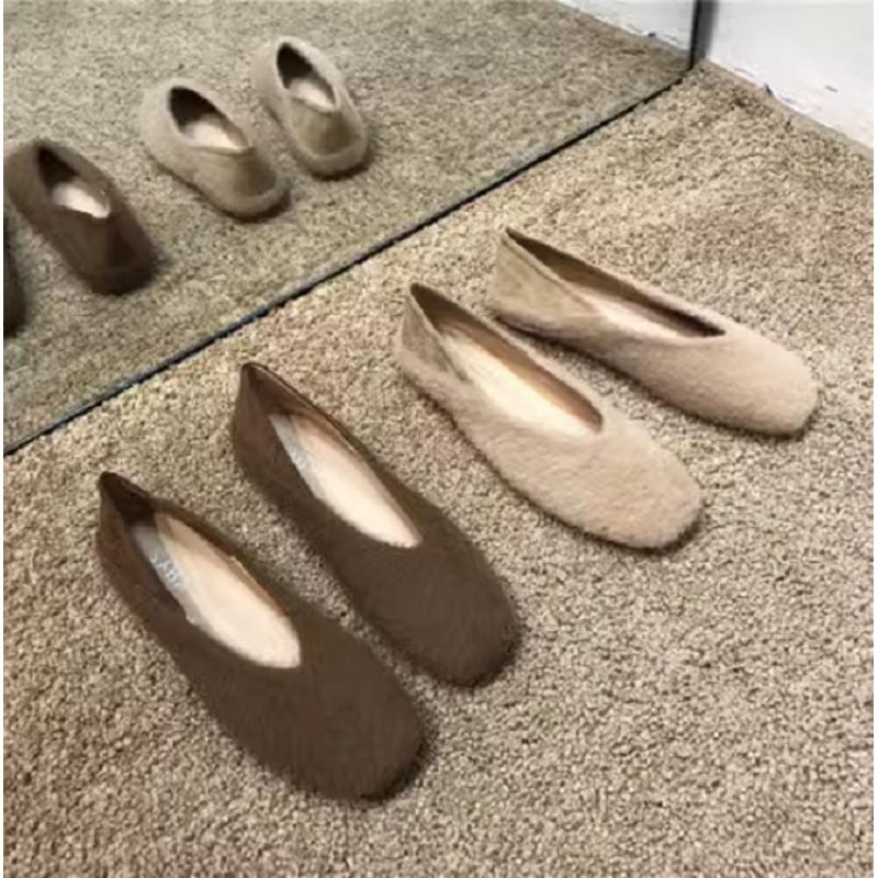 冬季森马潮温柔仙女风！~秋冬新款毛毛豆豆女单鞋绒平底奶奶鞋浅