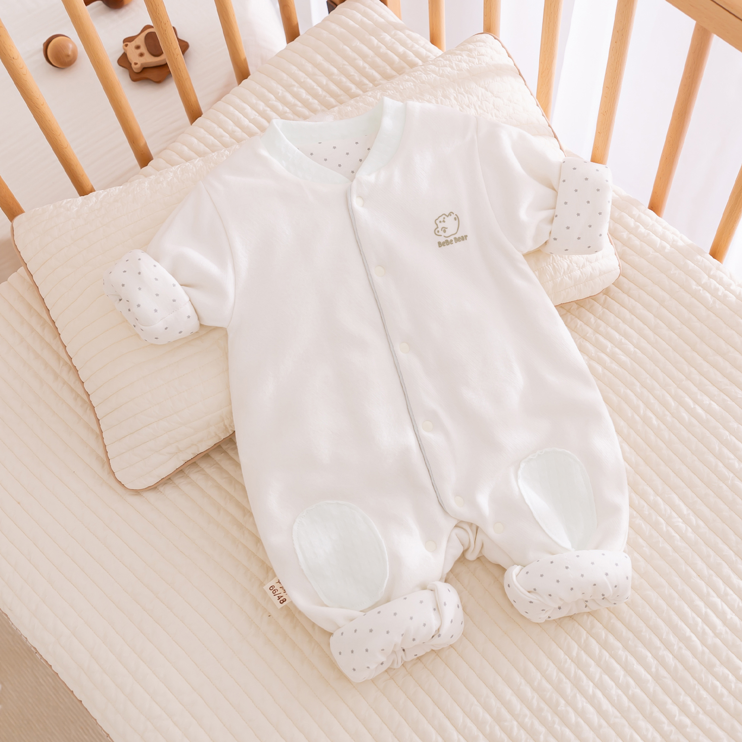 120克 秋冬季婴儿夹棉连体衣新生宝宝衣服哈衣爬服家居薄棉服a类