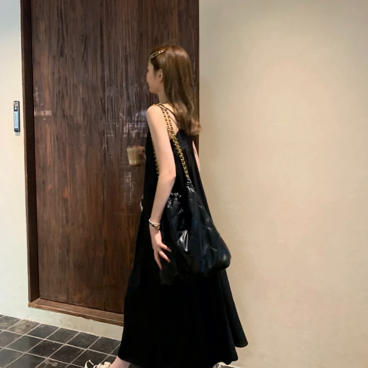 简欧服饰设计师潮牌女装孤品简陋显瘦气质设计感法式女装