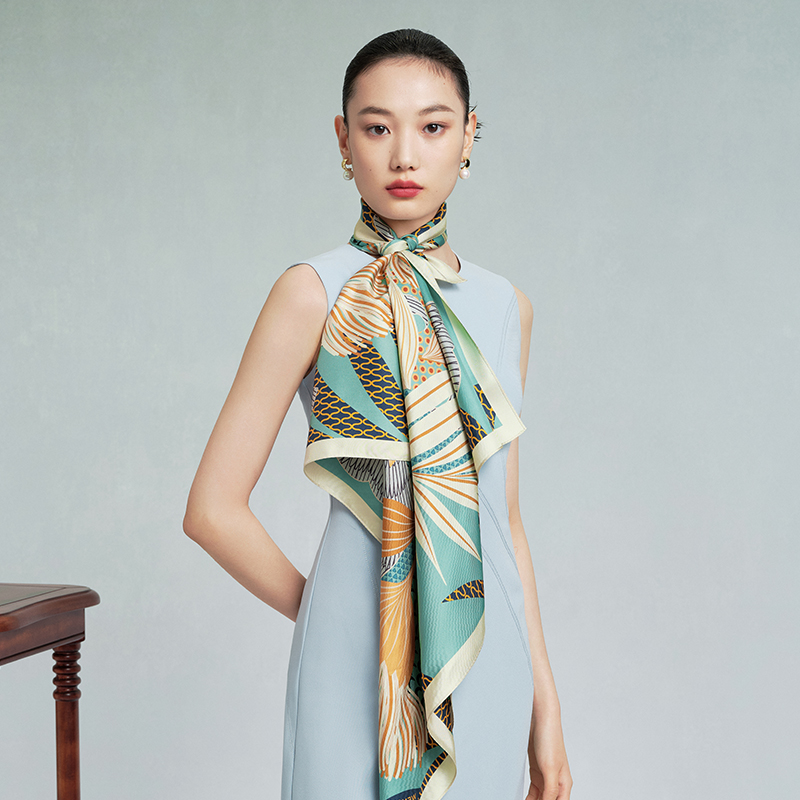 Wensli/万事利2024秋冬新品真丝大方巾奇幻森林