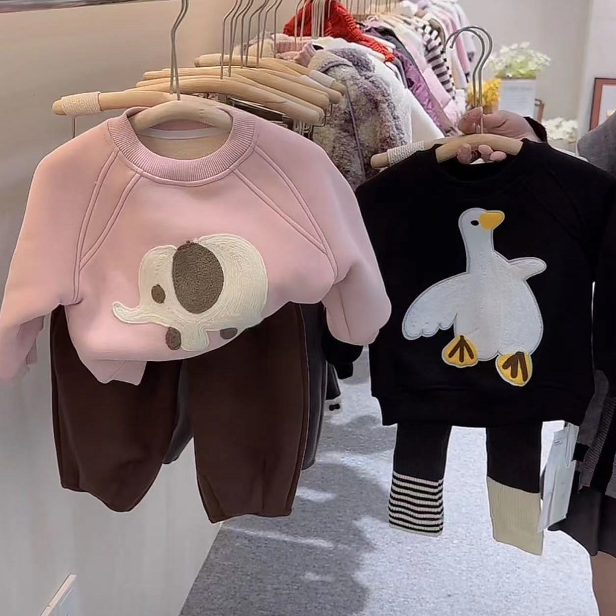 韩版儿童美德加绒加厚保暖卫衣女宝宝洋气秋冬装上衣男女宝宝卫衣