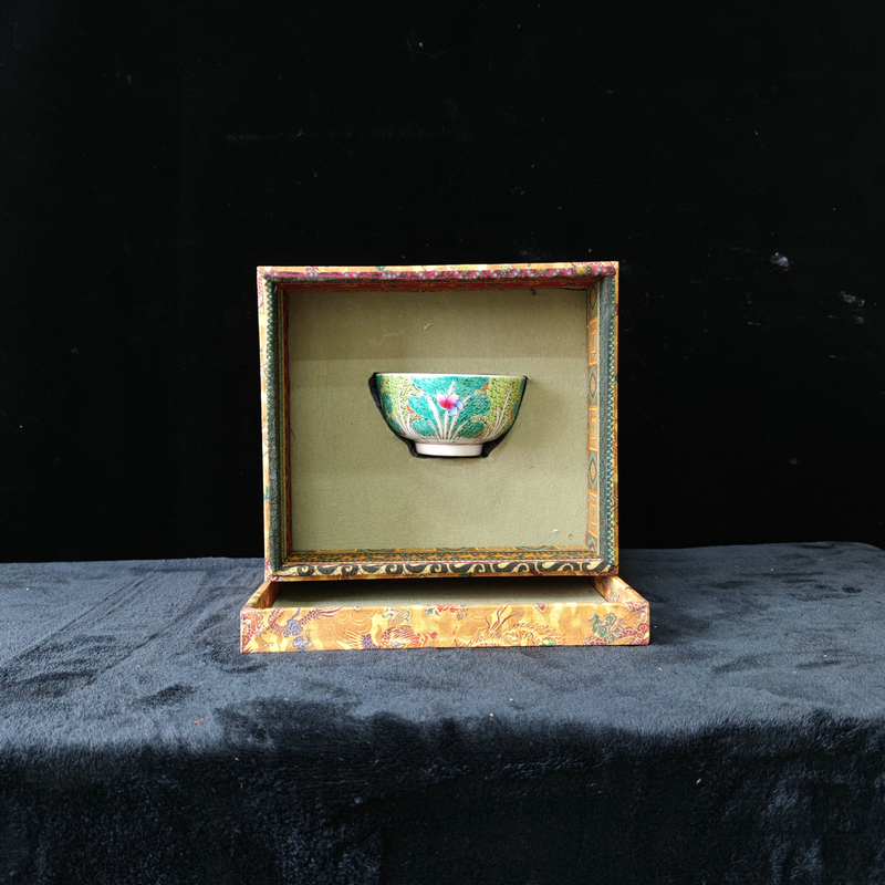 【闪购商品】 W1 清同治粉彩白菜"百财“茶圆