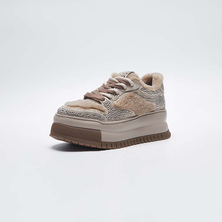 TXT【钻毛暖暖】时尚百搭冬季新款加绒加钻厚底增高休闲女鞋板鞋