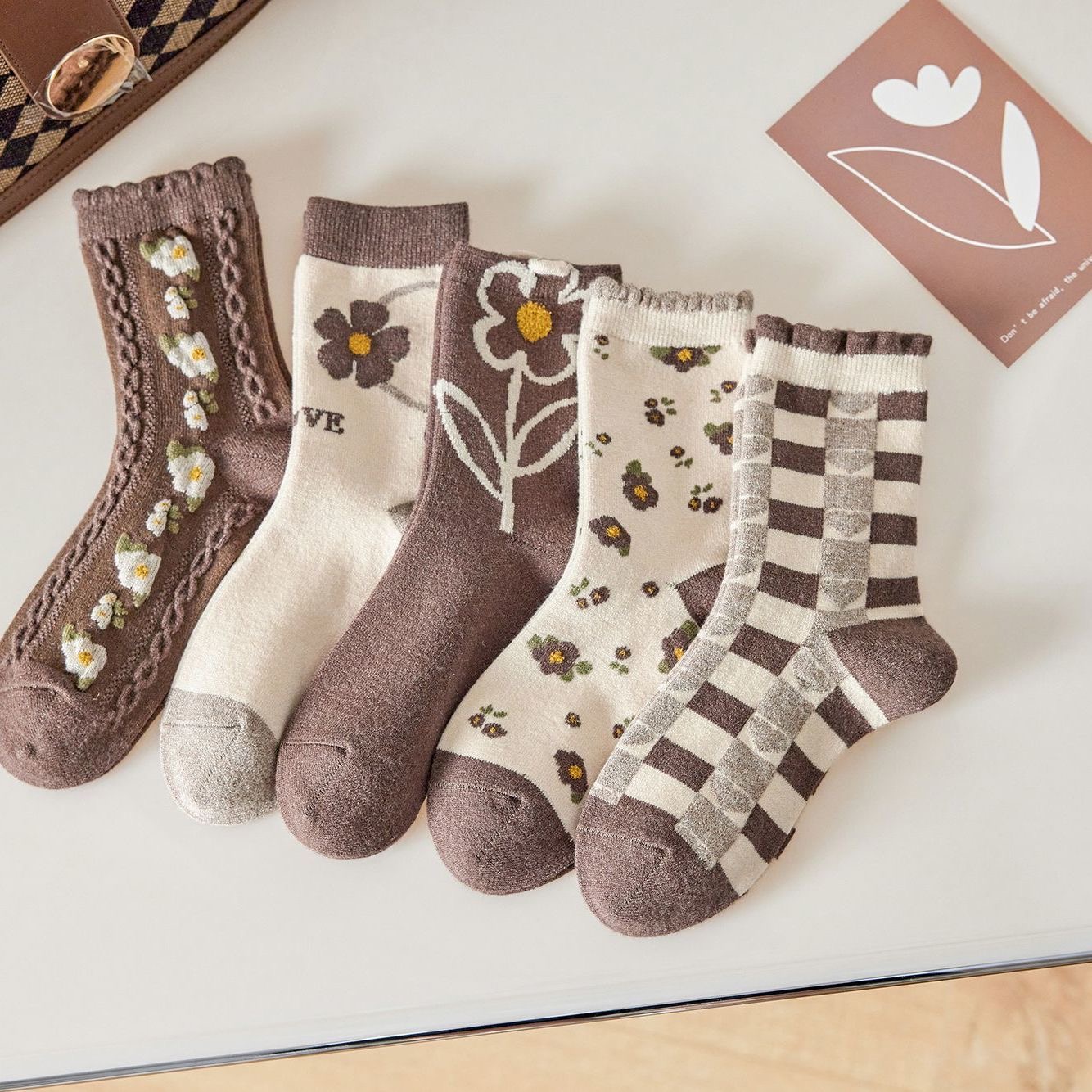 5双女袜冬上新花卉羊毛袜柔软亲肤舒适弹性袜口甜美清新女袜