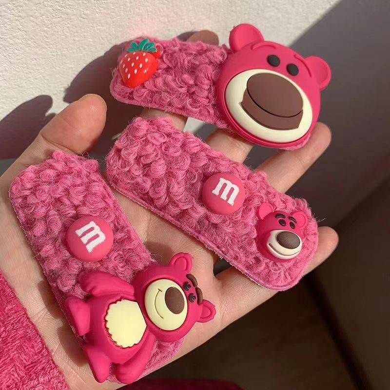 草莓熊BB夹~火龙果色卡通毛绒绒仿羊羔毛侧边夹发夹甜美少女发饰