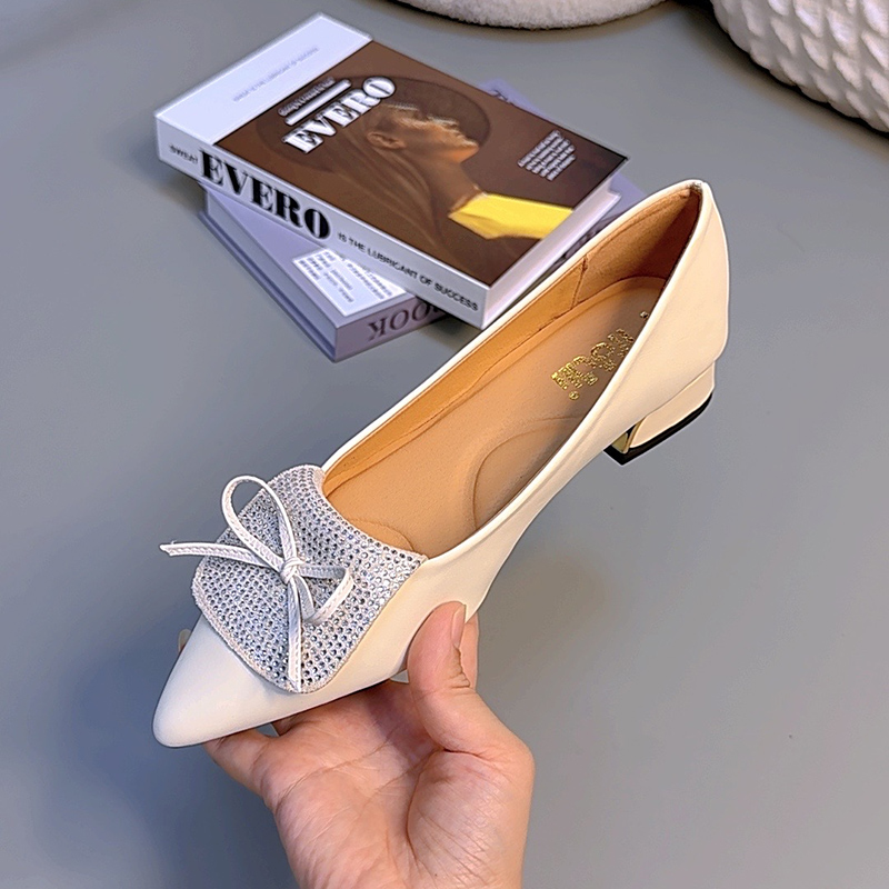 2024秋季新款小尖头粗跟女单鞋浅口复古时尚软底舒适女鞋中低跟