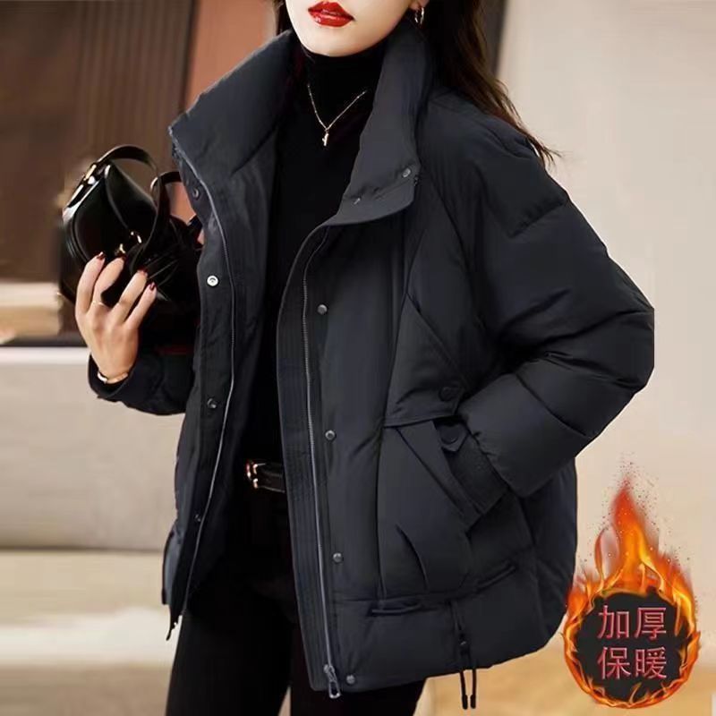 白鸭绒今年流行爆款红色羽绒服女款2023新款冬季加厚设计感