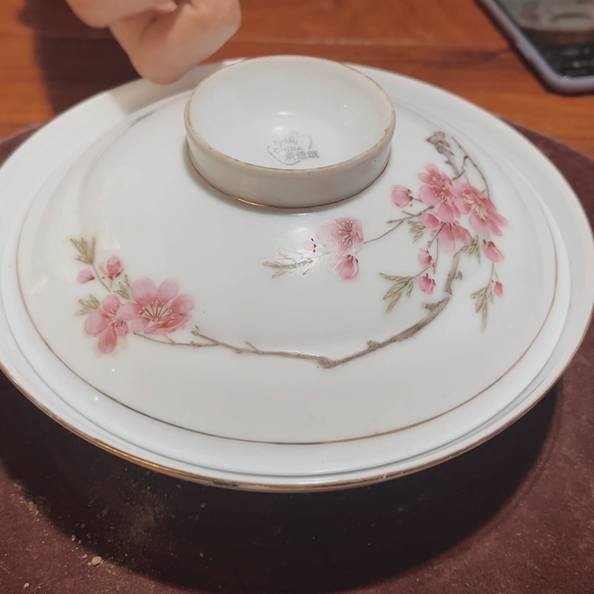 【闪购商品】陶瓷摆件黑**、