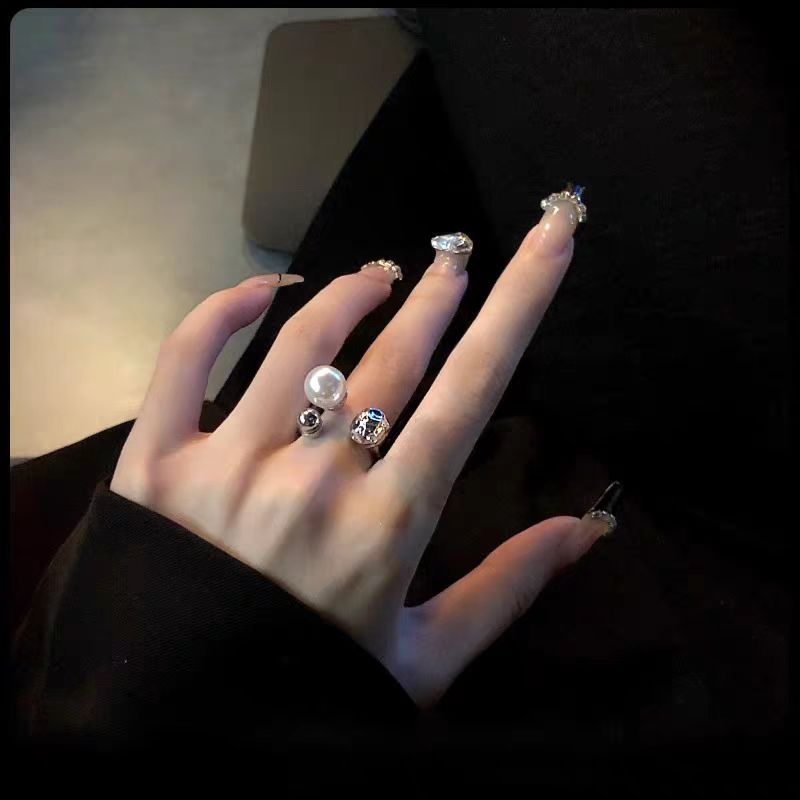 钛钢戒指 小方糖戒指女轻奢小众设计高级时尚个性夸张开口食指戒