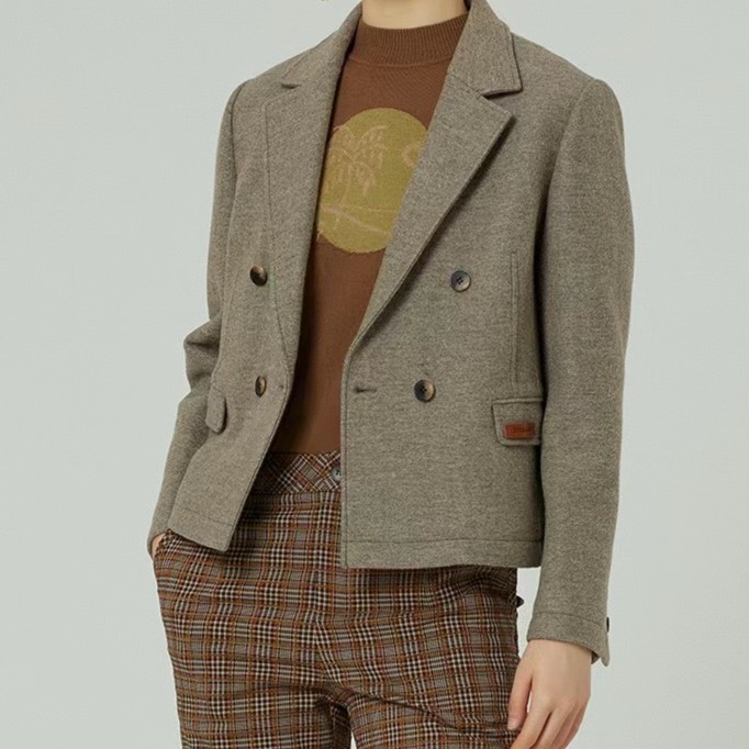 苏苏品牌折扣女装时尚气质女士复古修身休闲