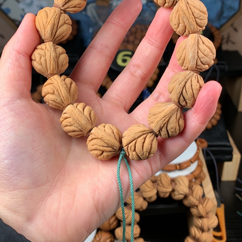 【闪购商品】桃核吊坠霸王龙20