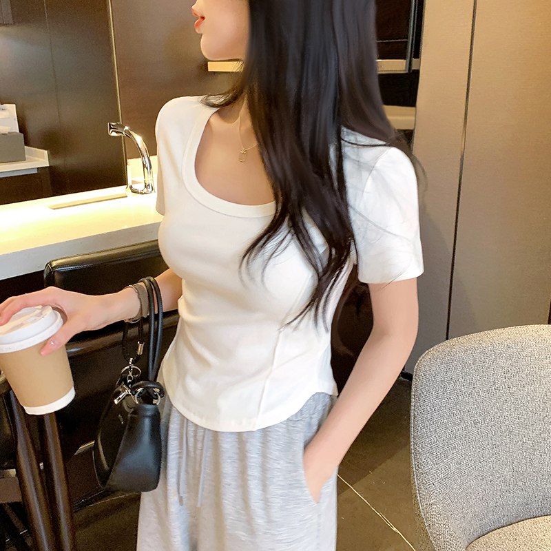 啄木鸟短袖T恤女装新款夏季设计感小众正肩打底衫鱼骨短款上衣潮