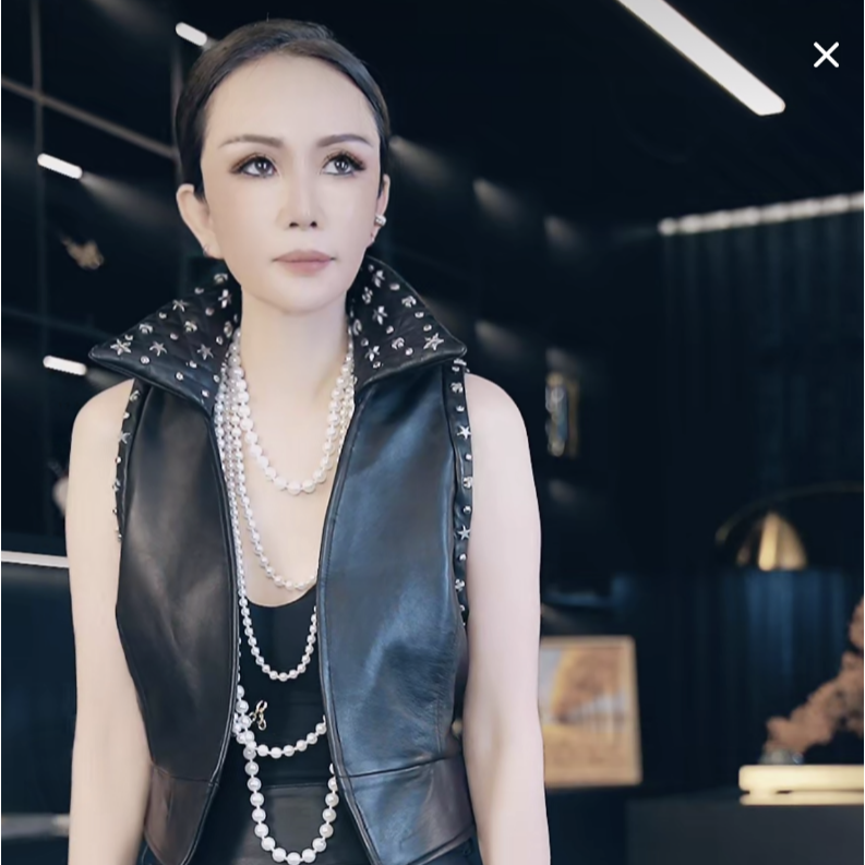 ▲VG·ORIGINAL 2023秋冬设计师设计欧美个性领口铆钉马夹