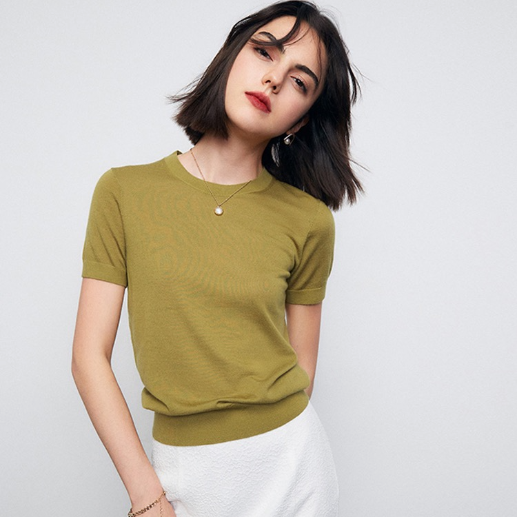 应季高端女款针织衫时尚洋气气质显瘦休闲百搭圆领纯色韩版简约