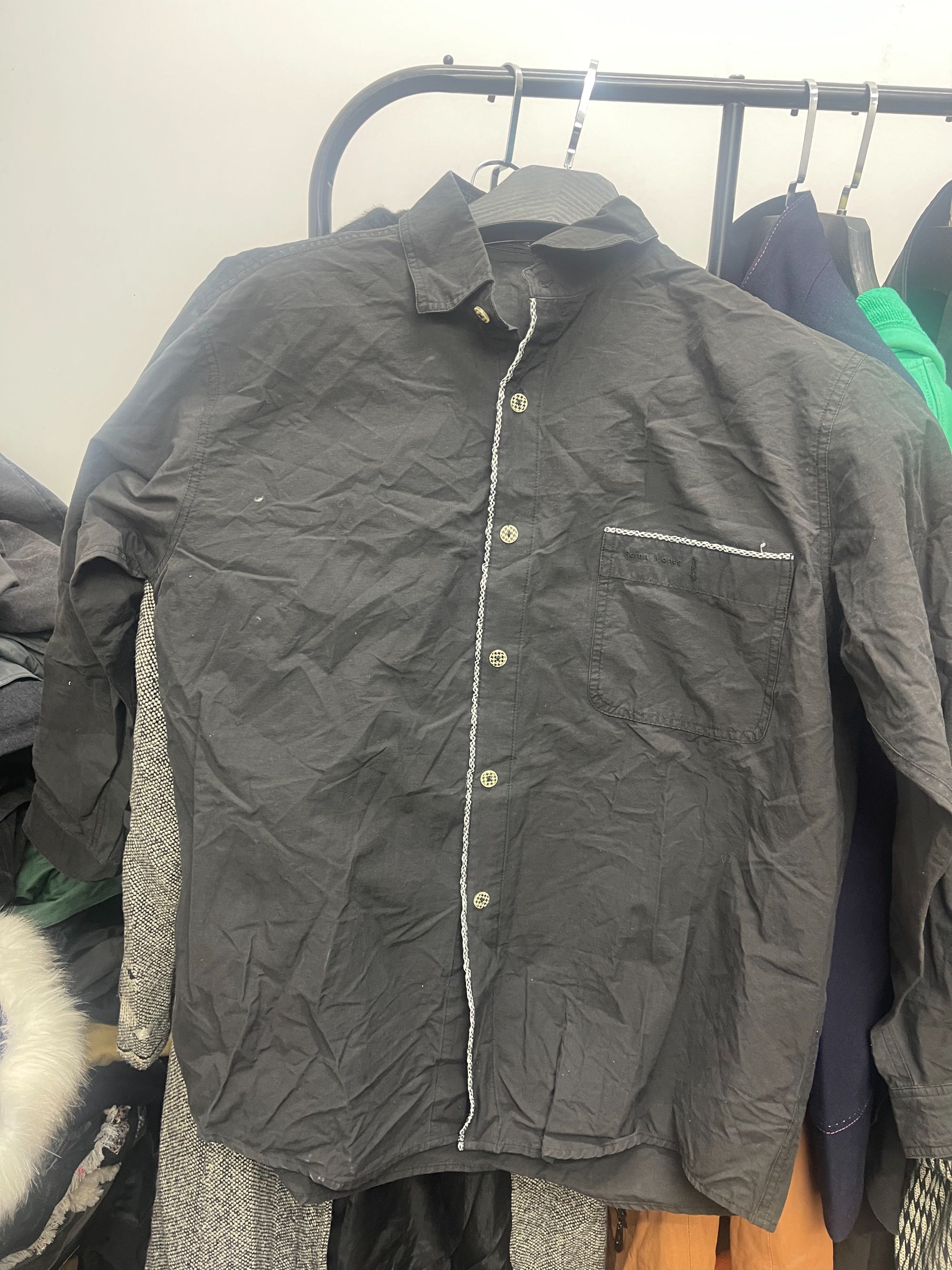 衣然潮流服饰衬衫