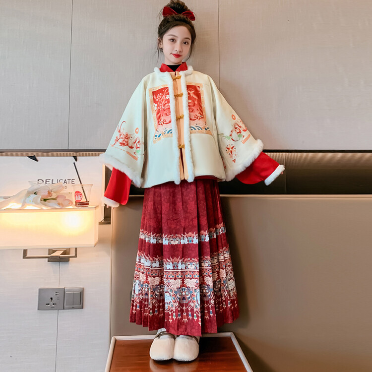 女童过年拜年服2023新款女大童冬装马面裙女孩古风汉服新中式唐装