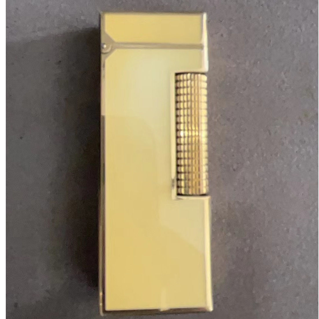 DXL黄漆面气体打火机